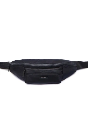 Calvin Klein Saszetka nerka ESSENTIAL czarny