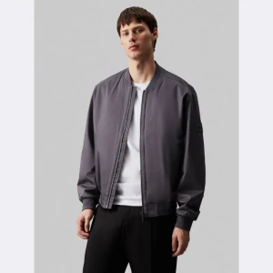 Calvin Klein Satynowa kurtka | Regular Fit