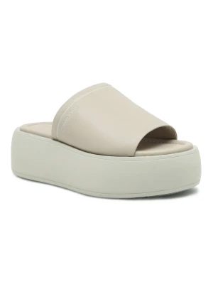 Calvin Klein Skórzane klapki FLATFORM SLIDE LTH beżowy