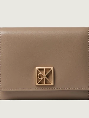 Calvin Klein Skórzany portfel beżowy