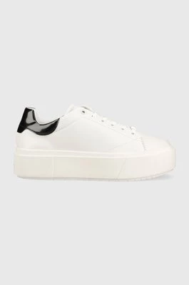 Calvin Klein sneakersy skórzane SQUARED FLATFORM CUP kolor biały HW0HW01775