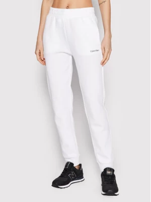 Calvin Klein Spodnie dresowe Micro Logo Essential K20K204424 Biały Regular Fit