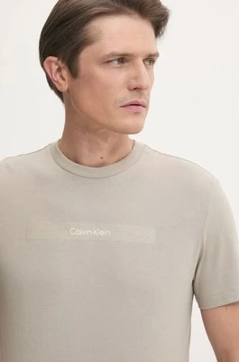 Calvin Klein t-shirt bawełniany męski kolor beżowy z aplikacją K10K113791