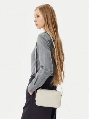 Calvin Klein Torebka Embossed Logo Camera Bag K60K612555 Beżowy