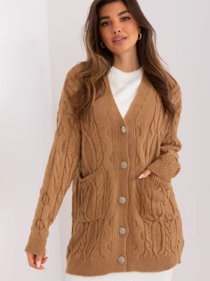 Camelowy rozpinany sweter w warkoczowe wzory BADU