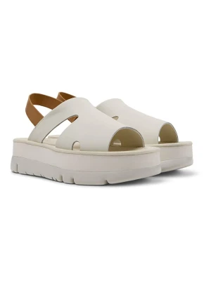 Camper Skórzane sandały w kolorze białym na obcasie rozmiar: 38