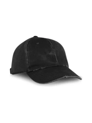 Caps Saint Laurent