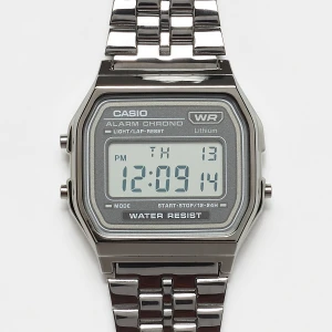 CASIO Vintage Iconic uniseks Zegarki srebrny rozmiar Akcesoria