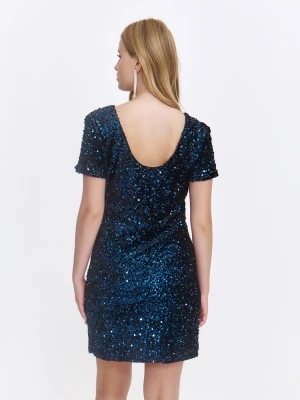 Cekinowa sukienka z krótkim rękawem