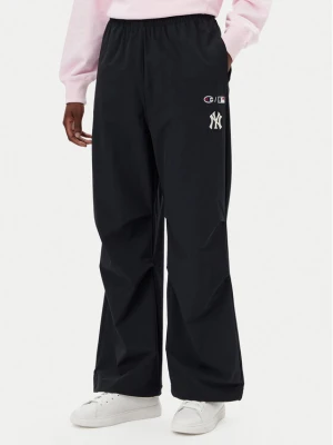 Champion Spodnie dresowe 117977 Czarny Loose Fit