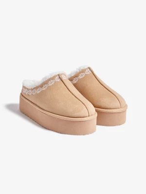 Chaussons mules plateformes Etam