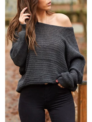 Chezalou Sweter w kolorze antracytowym rozmiar: onesize