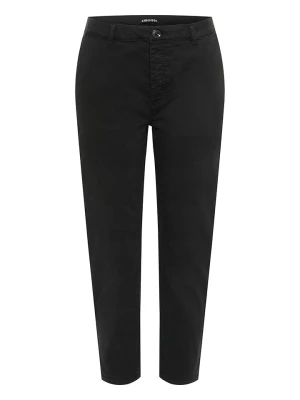 Chiemsee Spodnie "Discus" w kolorze czarnym rozmiar: W40