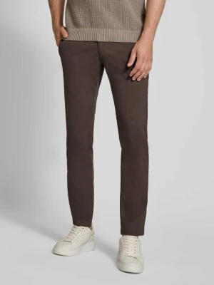 Chinos o kroju slim fit z mieszanki bawełny Bugatti Czekoladowy