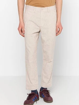 Chinosy Abercrombie & Fitch
