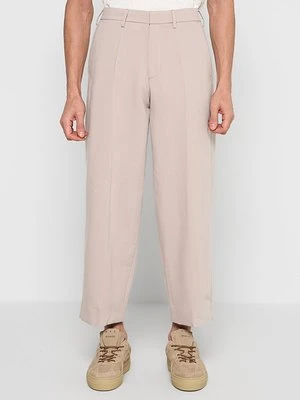 Chinosy Abercrombie & Fitch