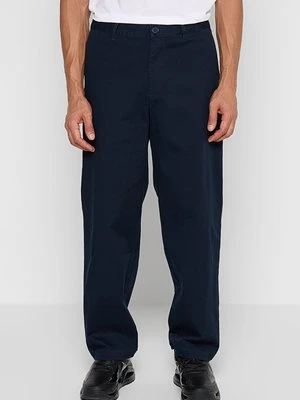 Chinosy Armani Exchange