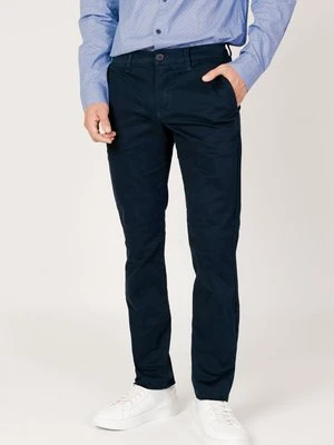 Chinosy Armani Exchange