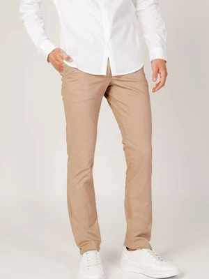 Chinosy Armani Exchange