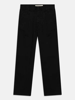 Chinosy Calvin Klein Jeans