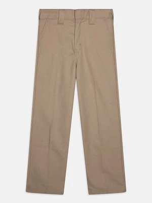 Chinosy Dickies