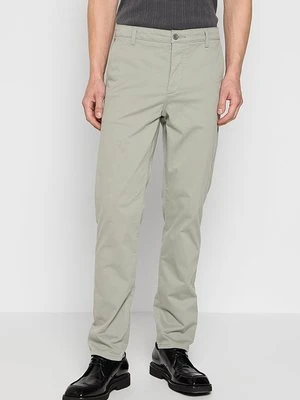 Chinosy Dockers