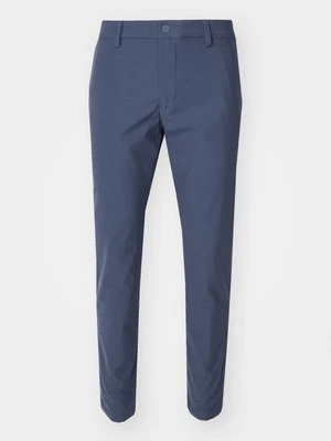 Chinosy Dockers