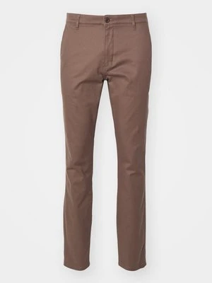 Chinosy Dockers