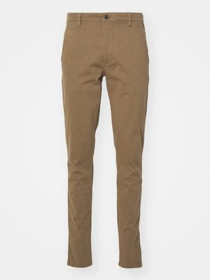 Chinosy Dockers