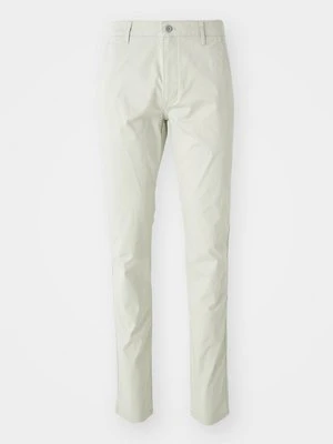 Chinosy Dockers
