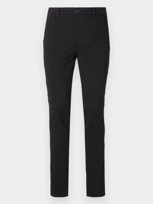 Chinosy Dockers