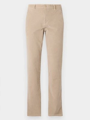 Chinosy Dockers piaskowy