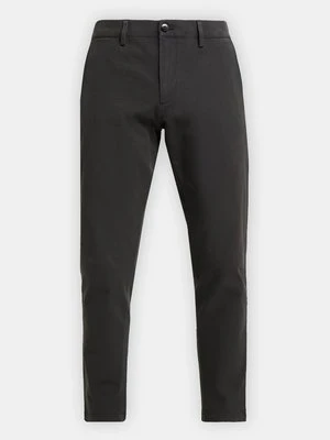 Chinosy Dockers