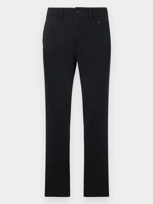 Chinosy Dockers