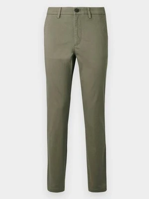 Chinosy Dockers