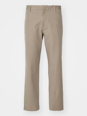 Chinosy Emporio Armani