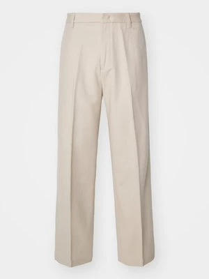 Chinosy Emporio Armani