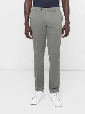 Chinosy Hackett London