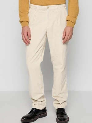 Chinosy Hackett London