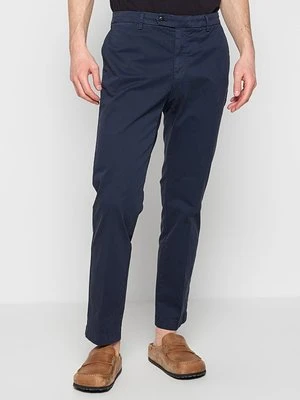 Chinosy Hackett London