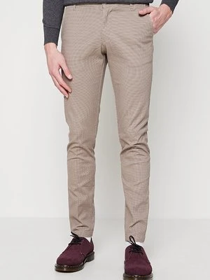 Chinosy Harmont & Blaine Jeans