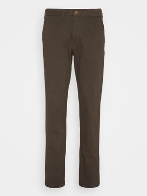 Chinosy INDICODE JEANS