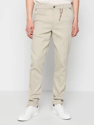 Chinosy INDICODE JEANS