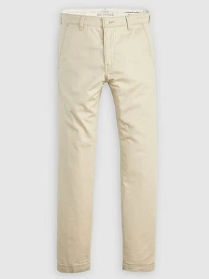 Chinosy Levi's piaskowy
