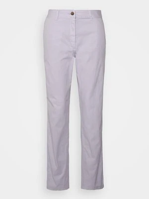 Chinosy Marks & Spencer