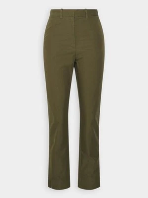 Chinosy Marks & Spencer