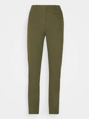 Chinosy Marks & Spencer