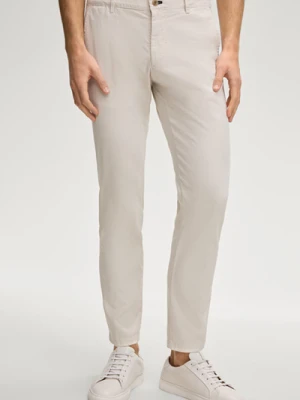 Chinosy Matthew w kolorze złamanej bieli Joop
