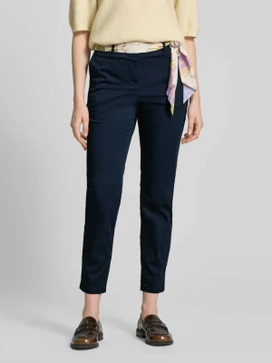 Chinosy o kroju slim fit z dodatkiem wiskozy Christian Berg Woman
