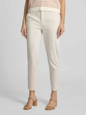 Chinosy o kroju slim fit z lamowanymi kieszeniami z tyłu monari